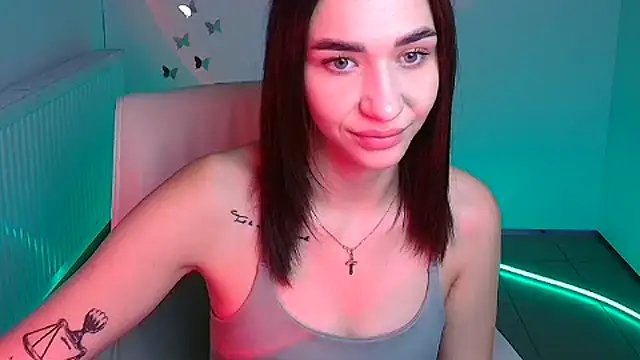 Snapshot of Bella_Night4 chatting on September 14, 2025, 5:30 am Bella Night4 online show from September 14, 2025, 5:30 am