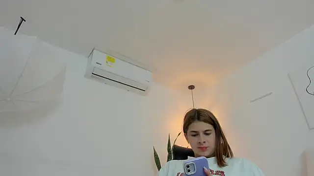 kaylajhonnes6 online show from November 30, 2025, 6:41 pm