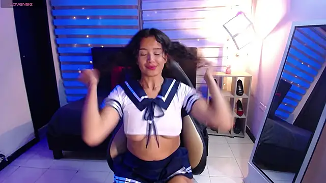  Mia Evans 1 online show from October 17, 2025, 7:59 pm