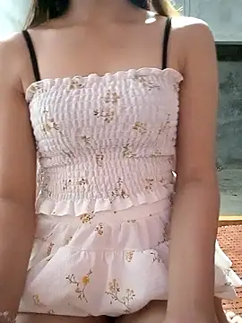 mymy06 online show from October 18, 2025, 6:04 am