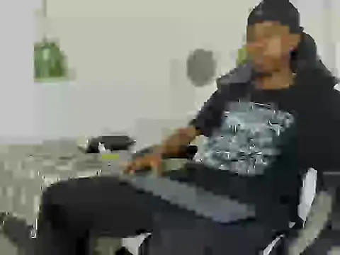 Jax Maliq online show from November 7, 2025, 3:44 am