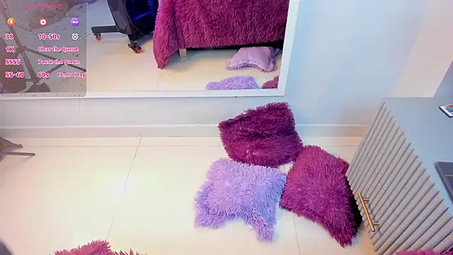 Mia Valentine  online show from February 24, 2026, 8:10 pm