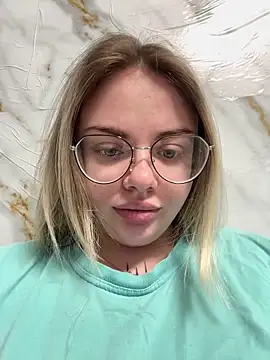 Snapshot of StasySweet chatting on February 7, 2026, 4:42 am StasySweet online show from February 7, 2026, 4:42 am