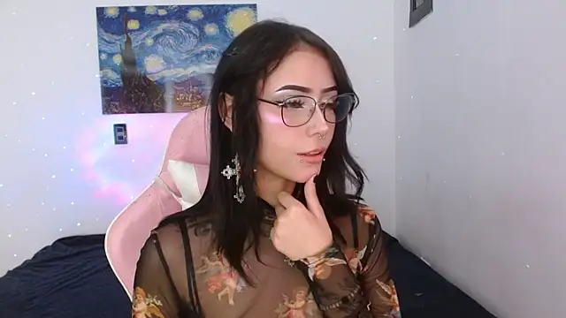 Snapshot of Melhoneymoon chatting on September 24, 2025, 12:07 am Melhoneymoon online show from September 24, 2025, 12:07 am