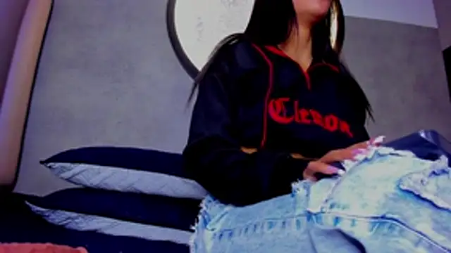 honny 23 online show from March 27, 2026, 7:37 pm