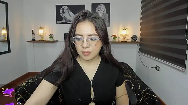 Barbara Jonesss 4 online show from September 22, 2025, 7:09 pm