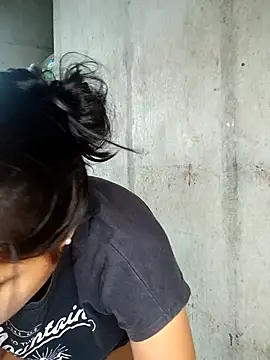 maritamora2 online show from December 5, 2025, 1:32 pm