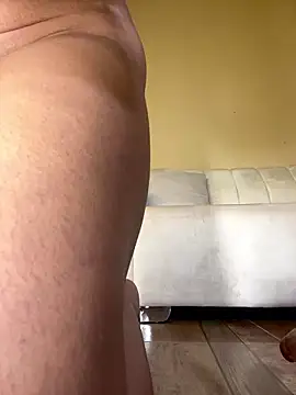 Snapshot of RedVelvet_Dream chatting on January 10, 2026, 4:41 am RedVelvet Dream online show from January 10, 2026, 4:41 am