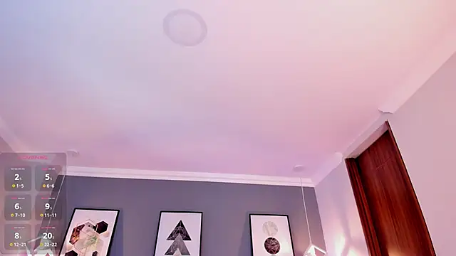 Nina Ford online show from May 19, 2026, 3:35 am