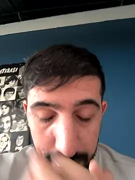 ahmet4090 online show from October 13, 2025, 1:56 pm