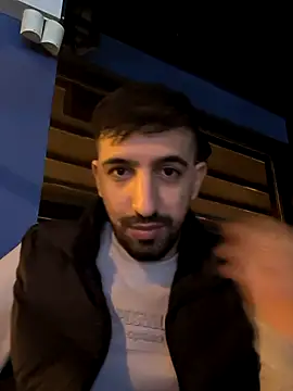 ahmet4090 online show from November 6, 2025, 6:23 pm