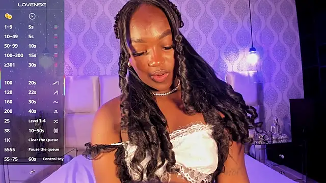 Snapshot of MissMahala_ chatting on November 29, 2025, 1:39 am MissMahala online show from November 29, 2025, 1:39 am