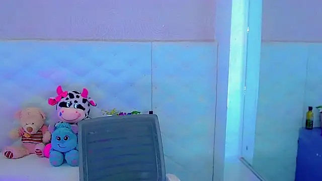 Snapshot of hanna_sweett34 chatting on October 15, 2025, 6:44 am hanna sweett34 online show from October 15, 2025, 6:44 am