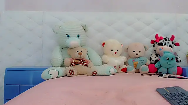 Snapshot of hanna_sweett34 chatting on December 2, 2025, 3:14 pm hanna sweett34 online show from December 2, 2025, 3:14 pm