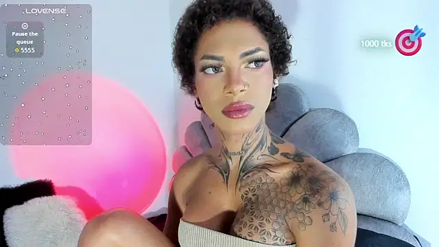 michell danna online show from November 6, 2025, 1:09 am