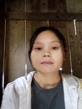 omiu-baby online show from December 4, 2025, 2:32 am