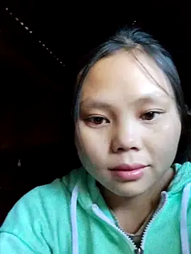 omiu-baby online show from November 29, 2025, 2:01 am