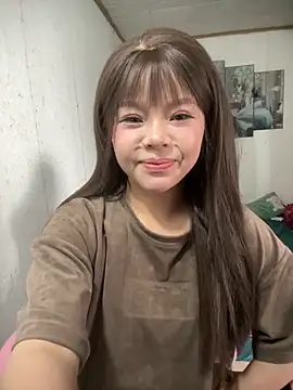 SarahBeii online show from April 2, 2026, 3:35 am