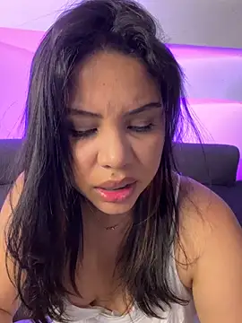 Snapshot of P_A_U_L_I_N_A_ chatting on May 30, 2026, 2:07 am P A U L I N A online show from May 30, 2026, 2:07 am