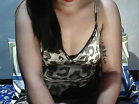 xxkitty27xx online show from September 10, 2025, 7:24 pm