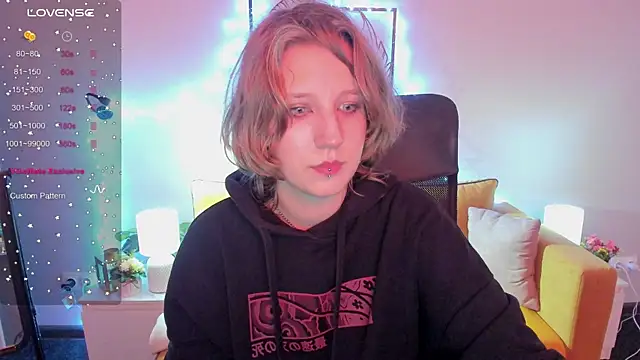 Hailey Foxy online show from October 10, 2025, 8:48 am