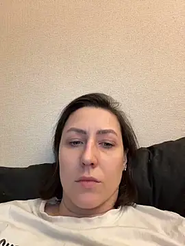 Snapshot of _LilithDarkmore_ chatting on February 19, 2026, 8:17 pm LilithDarkmore online show from February 19, 2026, 8:17 pm