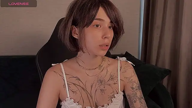 Snapshot of shy-gaze chatting on July 6, 2026, 7:26 am shy-gaze online show from July 6, 2026, 7:26 am