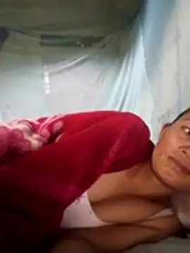 simi-lucy online show from November 17, 2025, 6:39 am