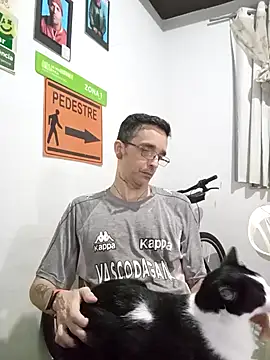 dinho carioca online show from November 5, 2025, 2:03 am