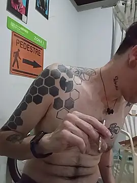 dinho carioca online show from December 2, 2025, 2:08 pm