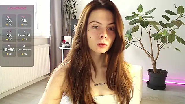 ChloeSummers online show from October 29, 2025, 6:34 am