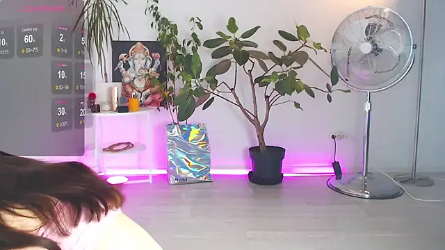 ChloeSummers online show from October 10, 2025, 7:42 am