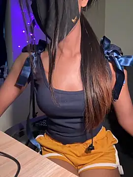 Hoty-Poonam online show from November 12, 2025, 11:25 am