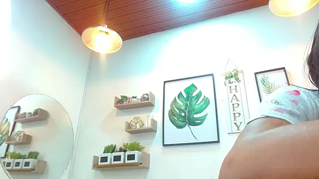 Snapshot of Aliciacute__ chatting on February 9, 2026, 8:07 pm Aliciacute online show from February 9, 2026, 8:07 pm