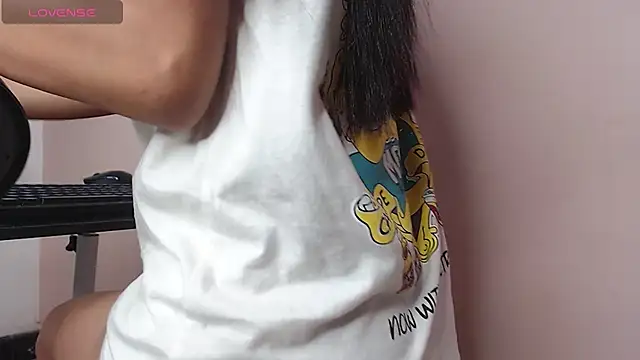 akisha lims26 online show from October 11, 2025, 1:01 pm