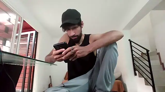 Alejandro92 cali online show from March 11, 2026, 2:55 pm