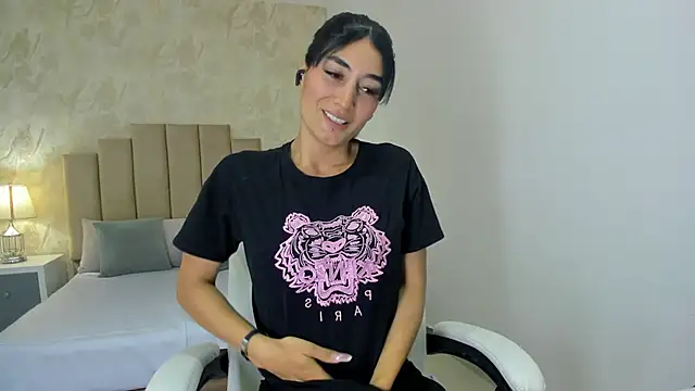 Scarlett 12 online show from April 28, 2026, 10:30 am