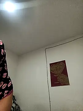 Snapshot of lauren_milf chatting on September 10, 2025, 6:40 pm lauren milf online show from September 10, 2025, 6:40 pm