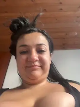 Snapshot of andrea-cohen chatting on October 21, 2025, 4:39 pm andrea-cohen online show from October 21, 2025, 4:39 pm