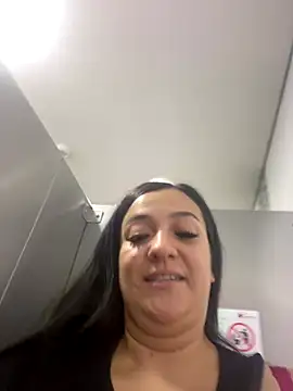 Snapshot of andrea-cohen chatting on October 10, 2025, 3:35 pm andrea-cohen online show from October 10, 2025, 3:35 pm