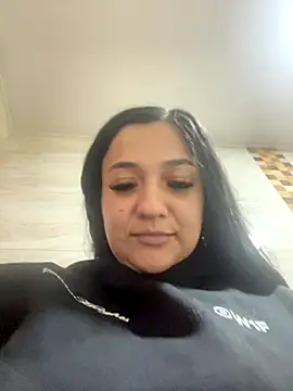 Snapshot of andrea-cohen chatting on October 8, 2025, 3:41 am andrea-cohen online show from October 8, 2025, 3:41 am