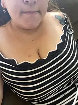 bruna438 online show from December 2, 2025, 6:09 pm