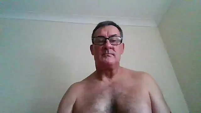 goldenman59 online show from September 12, 2025, 11:43 am