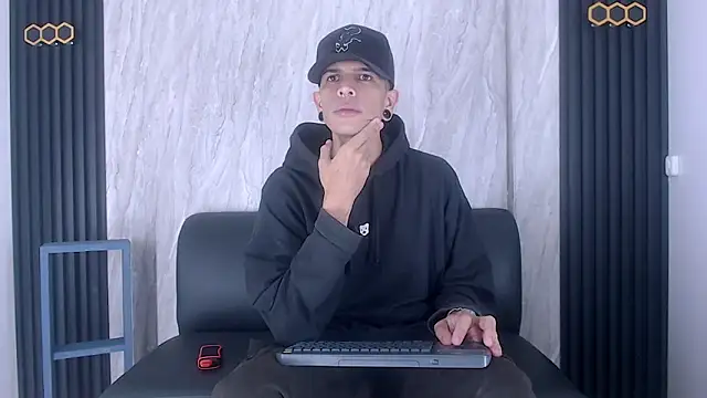 Franvill Trato online show from October 12, 2025, 12:06 pm