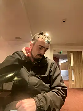 jaycoy22 online show from November 28, 2025, 9:59 pm