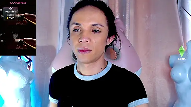 Cristal Gem1 online show from April 9, 2026, 6:47 pm