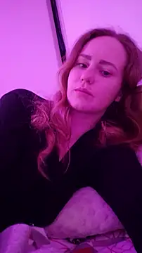 LyraHotty online show from March 12, 2026, 6:56 pm