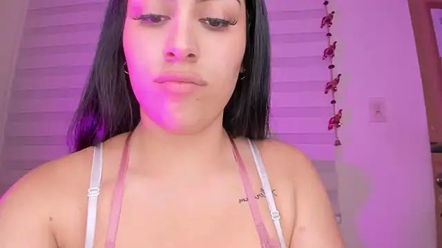 Alejandra-Torres online show from September 26, 2025, 6:48 pm