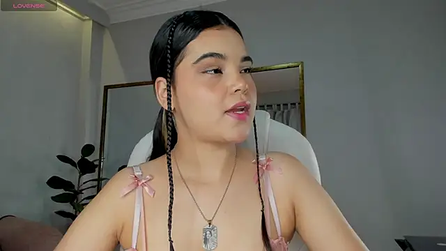 Rose Jener online show from November 6, 2025, 8:13 pm