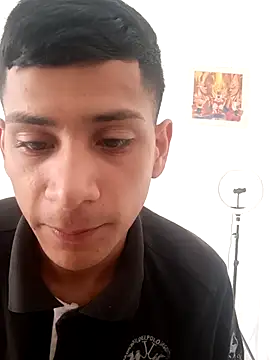 hechizo777 online show from October 6, 2025, 3:02 pm